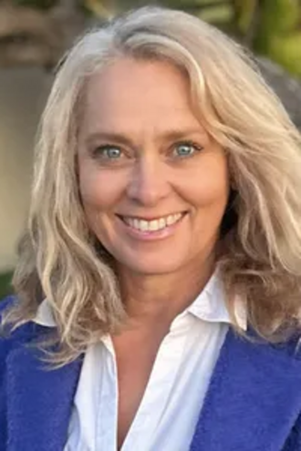 Nicole van Dobben