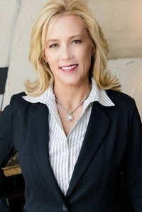 DIANE LOMINAC